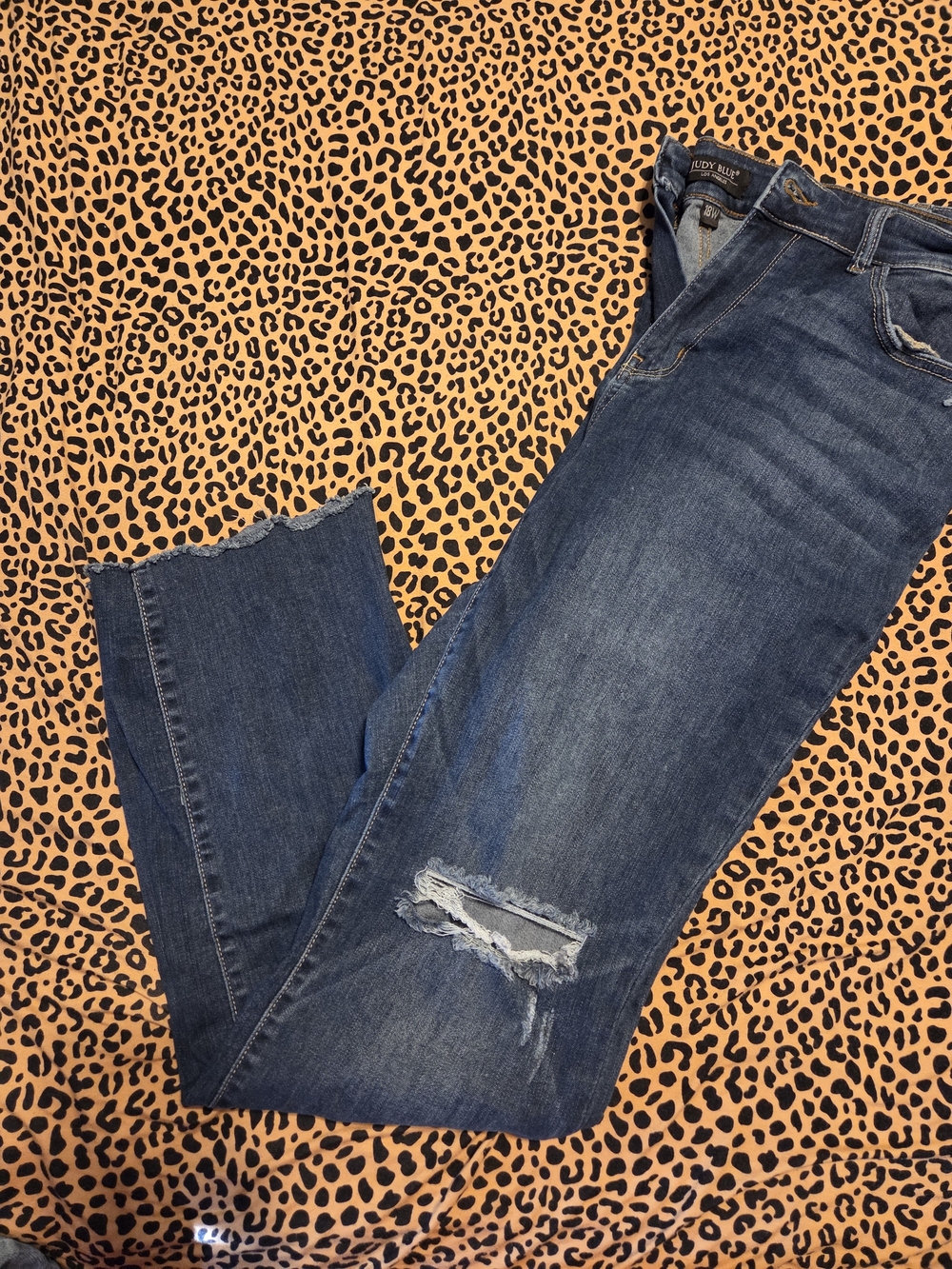 Judy Blue Women's Distressed Indigo Straight Leg Jeans